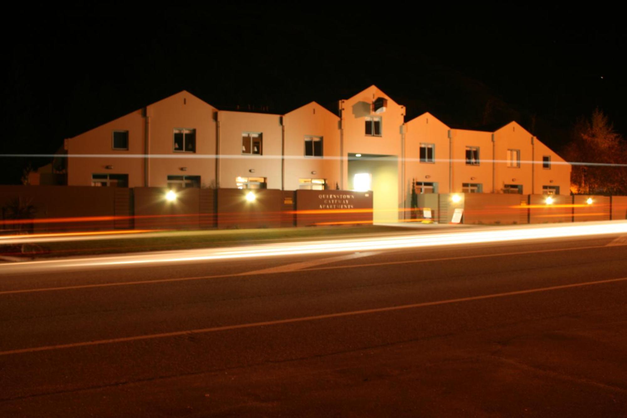 Queenstown Gateway Apartments Exterior photo