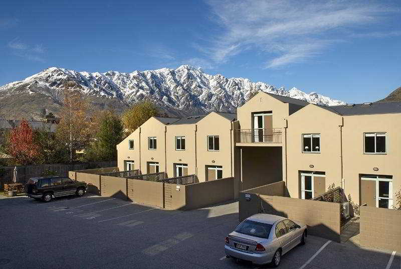 Queenstown Gateway Apartments Exterior photo