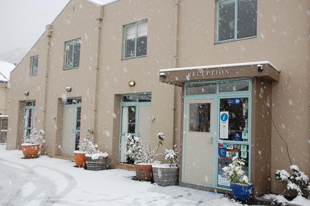 Queenstown Gateway Apartments Exterior photo